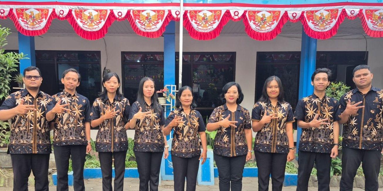 Guru dan Karyawan SD Kanisius Kintelan 1
